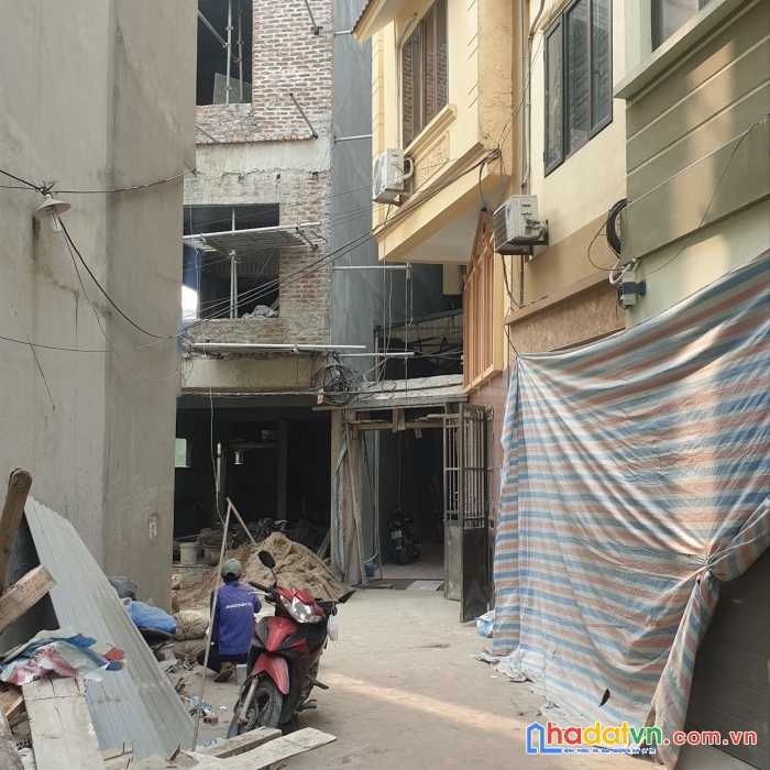 Bán gấp nhà mới- phố tựu liệt 33m2-6 tầng- nhỉnh 3 tỷ