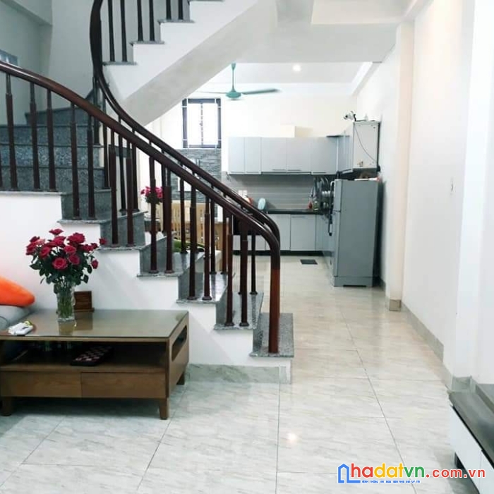 Bán nhà xuân phương, 46m2 x 4m, ở ngay, ô tô 15m, sổ đẹp, giá hơn 3 tỷ.