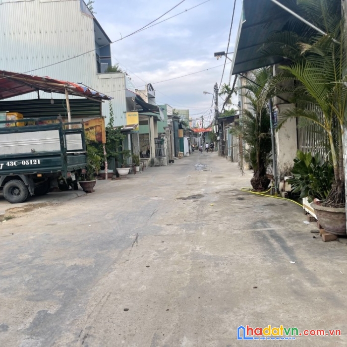 Bán nhà kiệt ô tô tránh nhau đường tôn đản