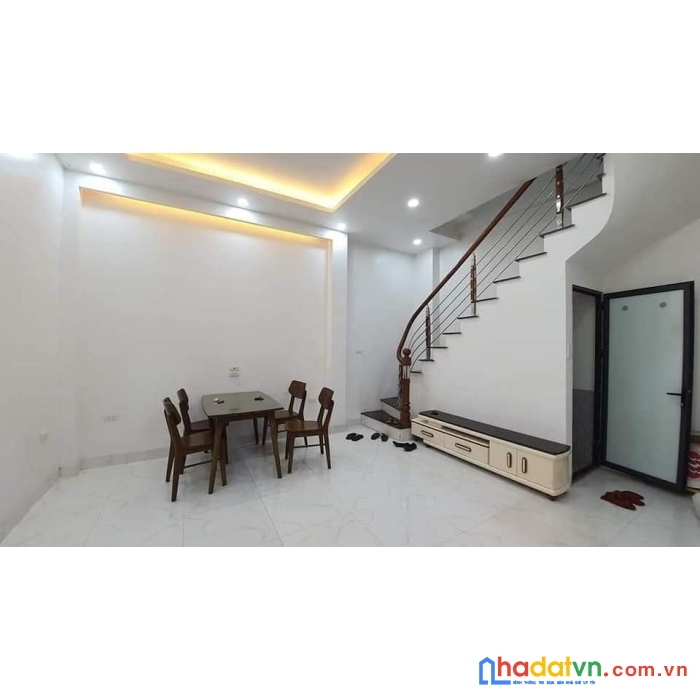 Bán gấp nhà thổ quan - nhà cạnh mặt phố - để lại nội thất xịn 30m 4.75 tỷ