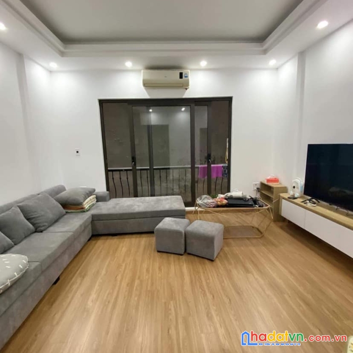 Chính chủ cần bán nhà phố nguyễn ngọc vũ 82m 10.5 tỷ