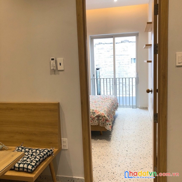 Cho thuê phòng chdv 1pn mới xây nội thấy cực đẹp. có sân vườn