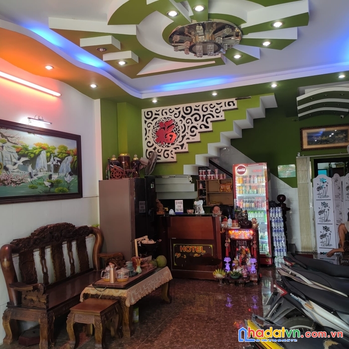 Nhà mặt tiền  kinh doanh khách sạn khu víp tên lửa , ngang 5m x 20m  4 tầng hơn  15 tỷ