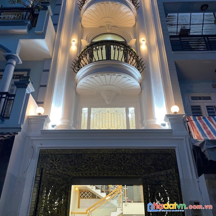 Nhà đẹp quận 12 khu phân lô gía tốt.
