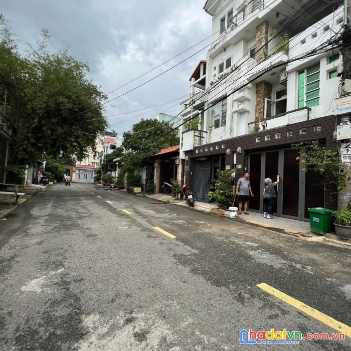 Bán nhà mặt tiền  ngay chợ vải tân bình - lê minh xuân, 10x25m, 51.9 tỷ