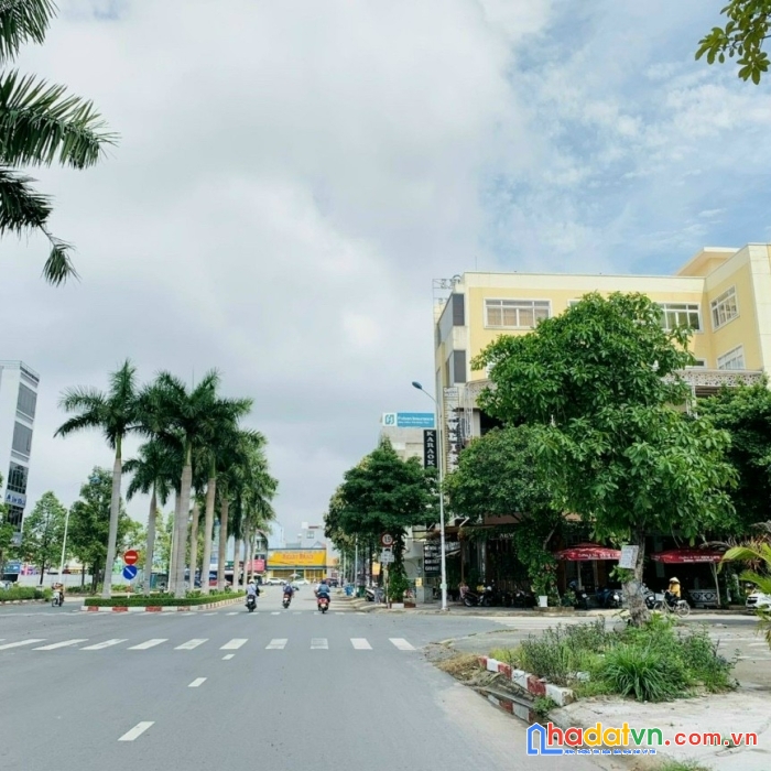 Bán đất mặt tiền đường gs15 ngay big c dĩ an, dân cư sầm uất kinh doanh buôn bán - giá 6.5tỷ