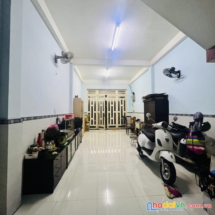 Bán nhà mặt tiền kinh doanh sầm uất khu tên lửa-4mx20m -giá 14 tỷ 5