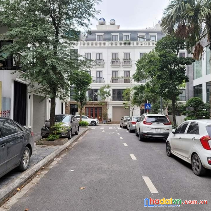 Bán nhà phố việt hưng, long biên 62m*5t*9 tỷ, gara ô tô, phân lô, làm vp, kd đỉnh