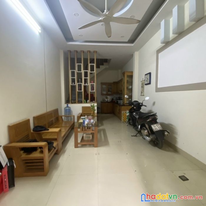 Chính chủ - xuân đỉnh, nhà mới xây 5tầng/32m2, ngõ rộng oto qua nhà
