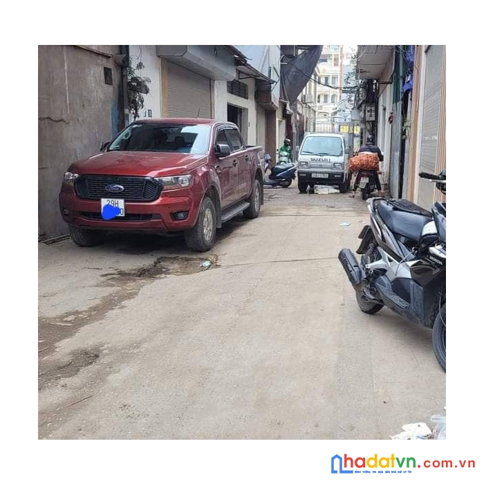 Chính chủ gửi bán căn nhà siêu hiếm trung tâm long biên 75 m*4 tầng,mt 6.5 m giá 3.7 tỷ.