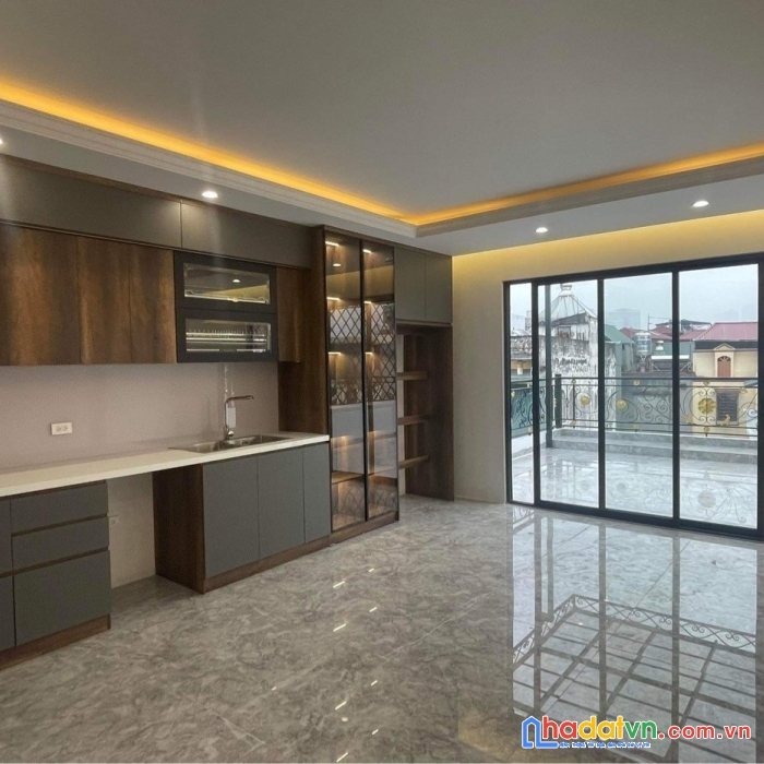 Rất cần bán nhà tại hồ tây - nhà đẹp 6 tầng - thang máy - full nội thất - đường rộng oto tránh