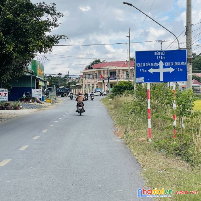 Đất chinh chủ – mặt tiền đường nhựa , full thổ cư . giá chỉ 440tr