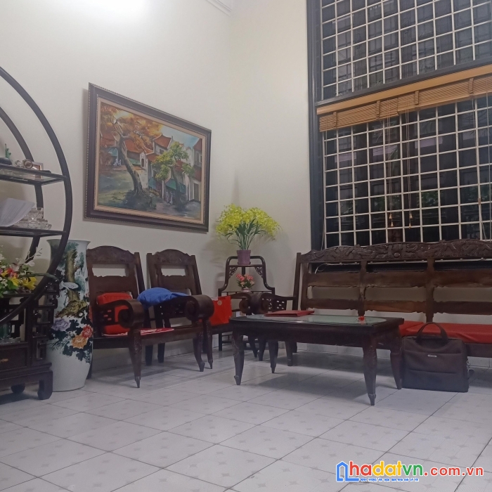Bán nhà cầu giấy - 61m 3t mt5.5giá 8 tỷ - gần phố - 3 thoáng - ô tô đỗ cửa - nhà chủ tự xây - ở
