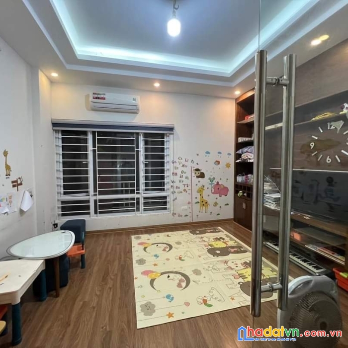 Bán nhà 35m2 5tầng mt 5m nhỉnh 3tỷ gần oto gần phố chùa hà cầu giấy