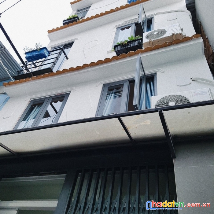 Bán nhà đẹp thích quảng đức dt 24m2, 4 tầng, thu nhập 12 triệu/tháng chỉ 4.7 tỷ