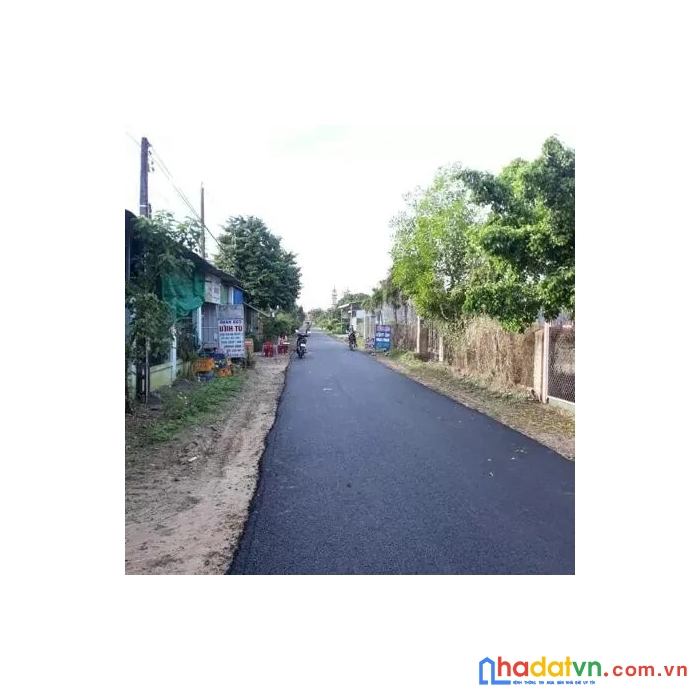 Bán lô đất kcn chà là 260m2 có thổ cư giá 700tr, shr bao sang tên