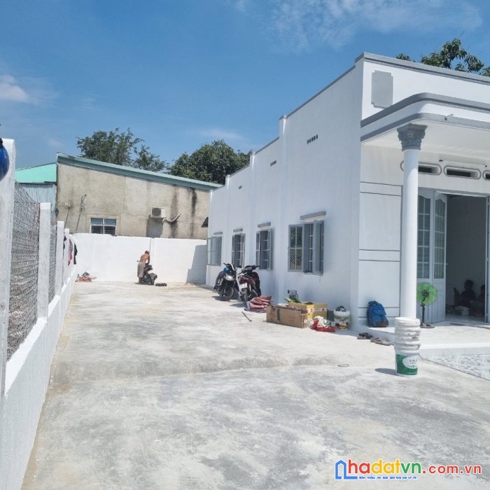 Bán gấp nhà tp tây ninh 115m có sân đậu oto shr giá 1 tỷ 850