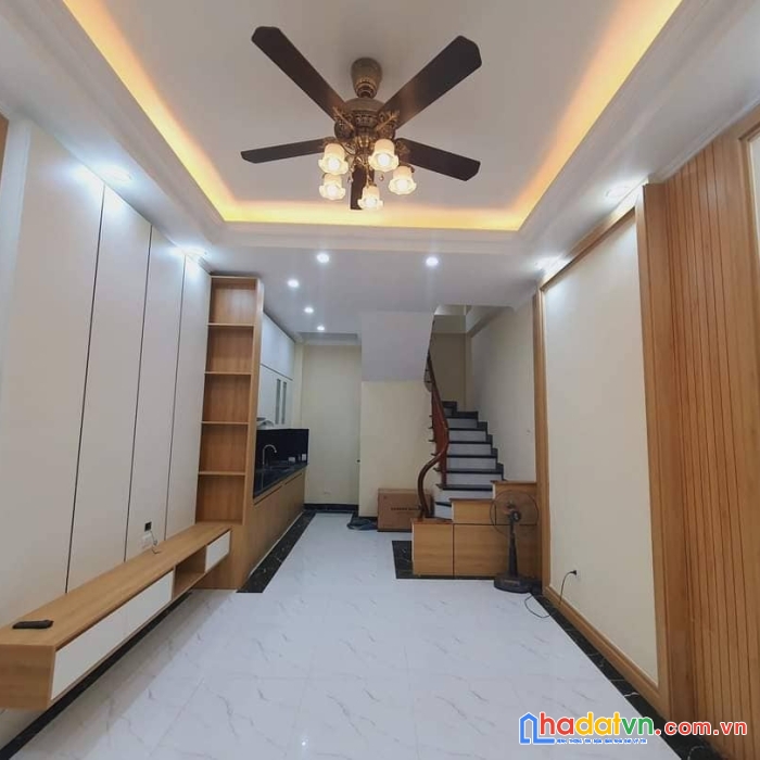 Bán nhà khương hạ nhà đẹp ở luôn, kinh doanh có diện tích 35m2, 5 tầng, giá nhỉnh 4 tỷ