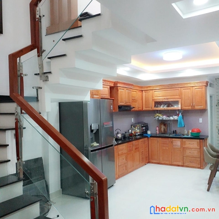 Bán nhà định cư -phạm văn bạch- tân bình-48m2-4x12m-4 tầng- 6.95 tỷ.