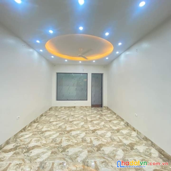 Siêu phẩm thanh xuân 44m 5 tầng nhỉnh 4 tỷ..oto đỗ cửa