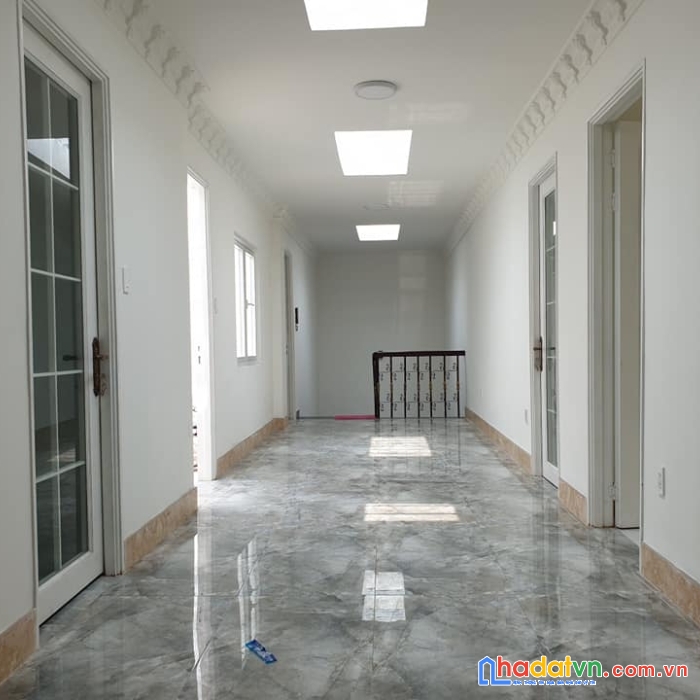 Nhà mặt tiền phạm văn chí - ngang 10m - q. 6