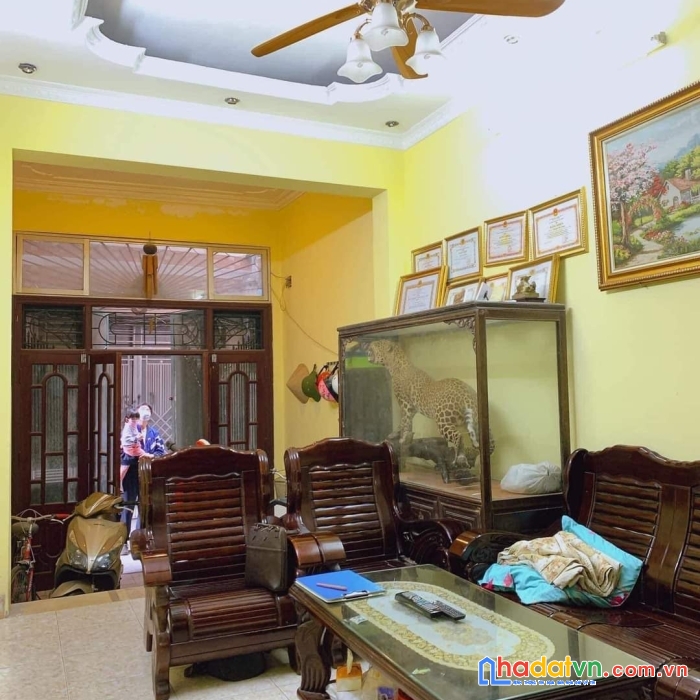 Bán nhà phân lô mai anh tuấn, ba bước ra hồ