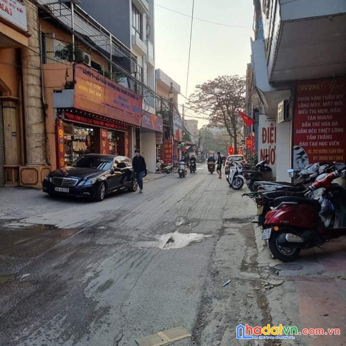 Bán đất - mặt phố - xuân đỉnh - 50m2 - mt 5.4m - giá: 6.395 tỉ.