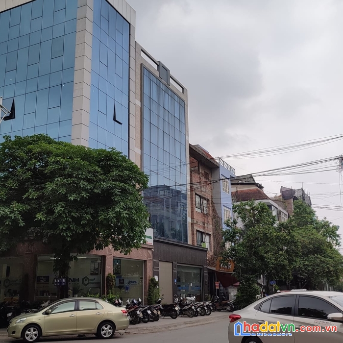 Bán gấp tòa nhà 8 tầng lô góc kđt văn khê 120m2, mt: 22 mét gía chào 2 xxxx