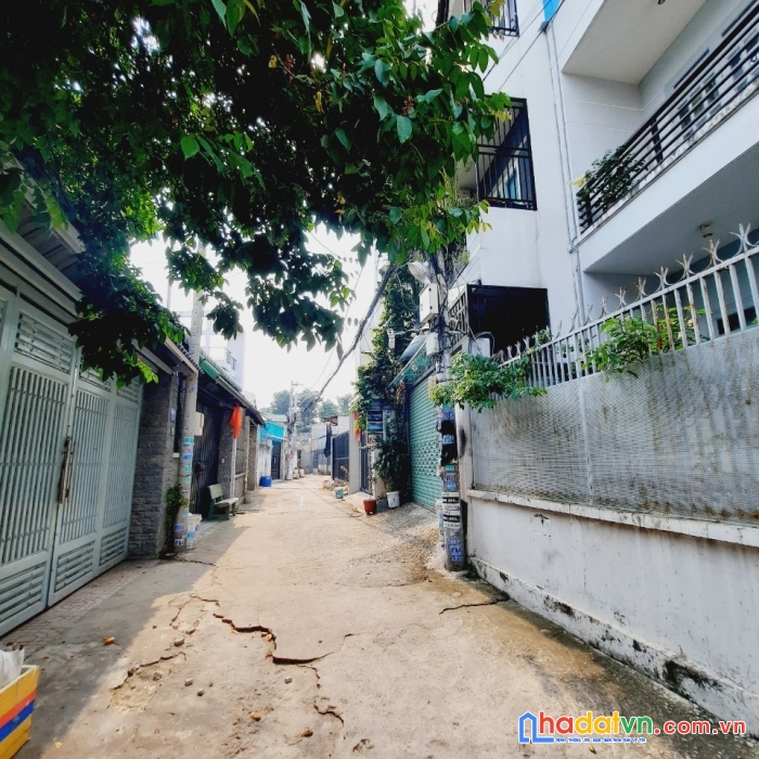 Vị trí nhà cực đẹp hxh cách hoàng diệu 2 60m 1t2l đường 7 linh trung giá 4 tỷ nhỉn
