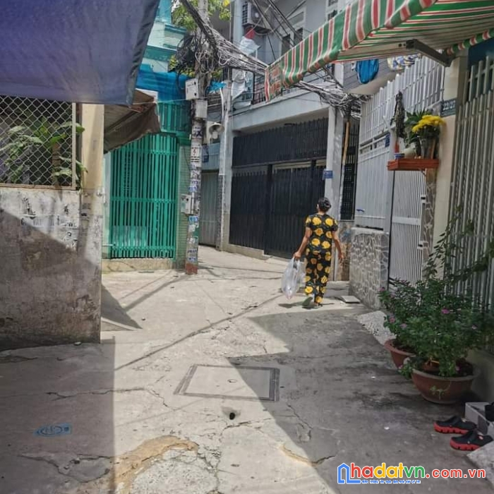 Nhà nhỏ công năng đầy đủ đang cho thuê 5tr/tháng, 3 phút ra sân bay tân sơn 

đường số 2  nguyễn