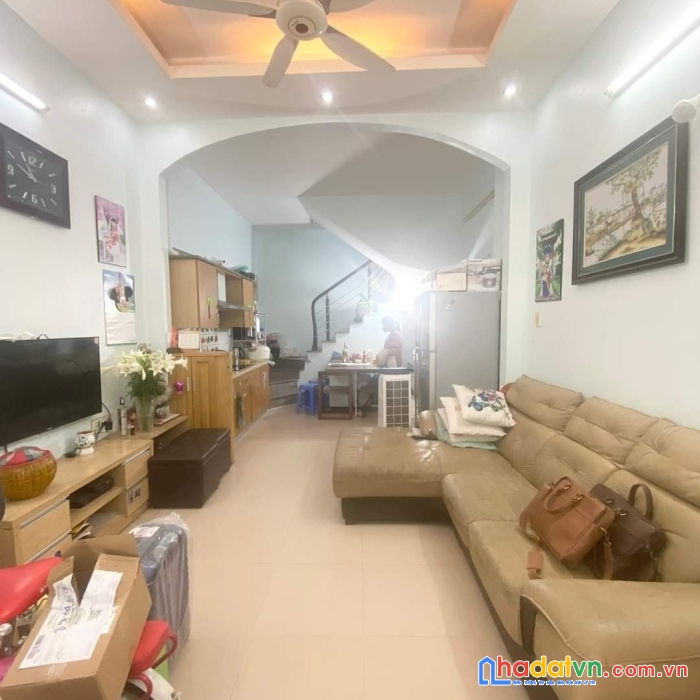 Bán nhà yên xá, thanh trì 30m2, 4 tầng, mt 3,8m, giá có 2,95 tỷ. nhà tự xây, nhà ở ngay, sát cạnh