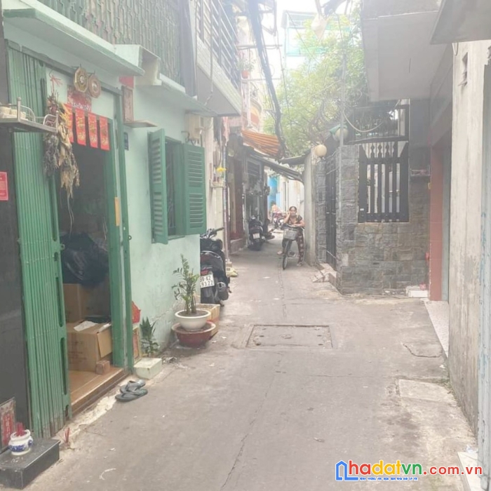 Bán nhà giá rẻ, hẻm thông tứ tung, bình tiên quận 6, chỉ 2.6tỷ.