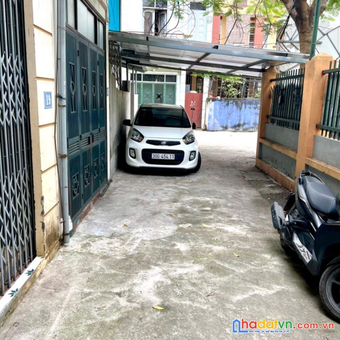 Nhà mới cực đẹp - trần khát chân - hbt - 45m 5 tầng -đẹp như trong mơ - nhỉnh 5,5 tỷ - giao dịch