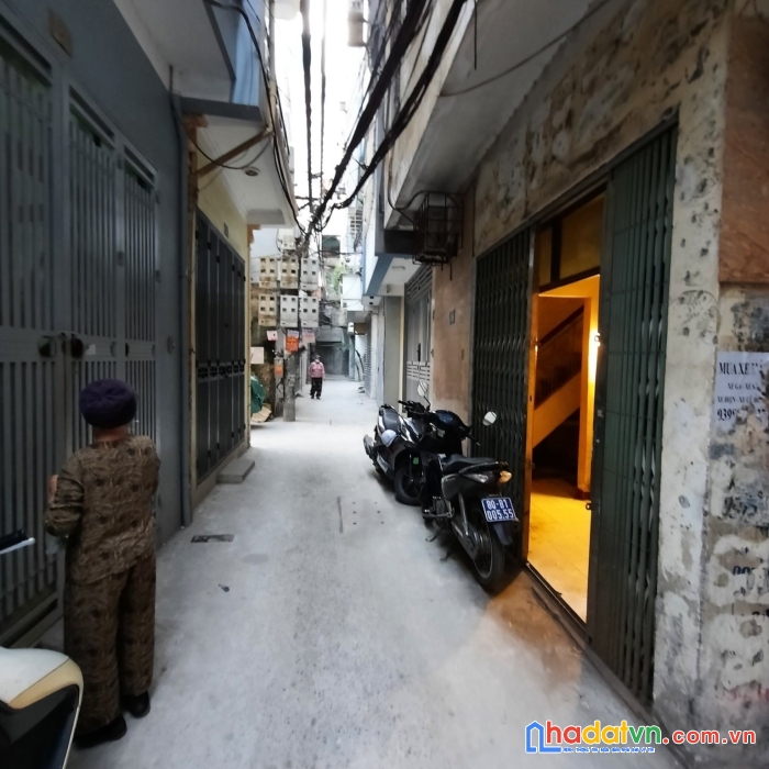 Đống đa – nhỏ 3 tỷ - lô góc – ngõ thông – kinh doanh.