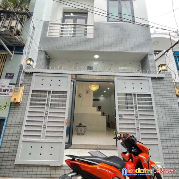 Quận 7 - bán nhà hẻm xe ba gác 102 đường huỳnh tấn phát