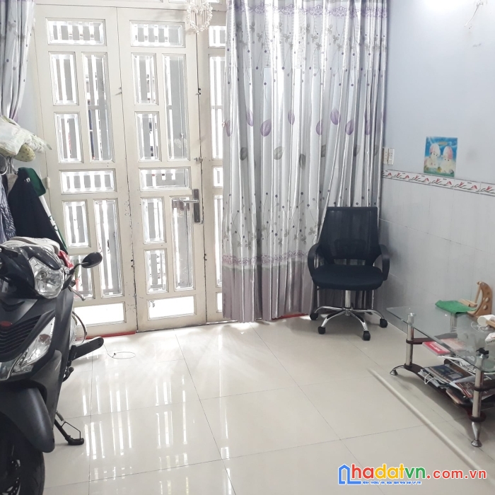 Nhà mặt tiền đường số quận bình tân, buôn bán, đường xe tải 2 tầng giá 3tỷ5