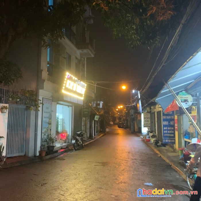 Bán nhà phố ngọc thuỵ ,38mx 5t,ngõ to thông, kinh doanh tốt, giá chỉ gần 6.9 tỷ.