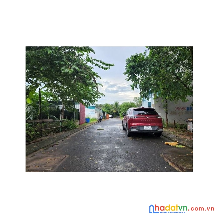 Bán rẻ 92m2 vip mặt đường 8m long trường thủ đức chỉ 4.3 tỷ.