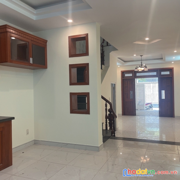 Bán nhà, hxh, dt 73n2, hà huy giá, q.12, 50m ra mặt tiền, giá nhỉnh 5 tỷ