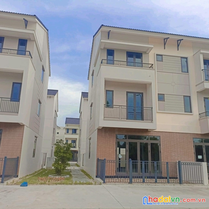 Căn nhà phố 90m2 view sông tào khê, cạnh trường học, bệnh viện tại vsip bắc ninh