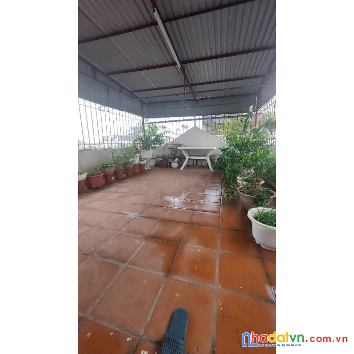 Bán nhà đường bồ đề, long biên, 55m, 5 tầng, giá 5.7 tỷ, ô tô tránh, đầy đủ nội thất(0389160730)