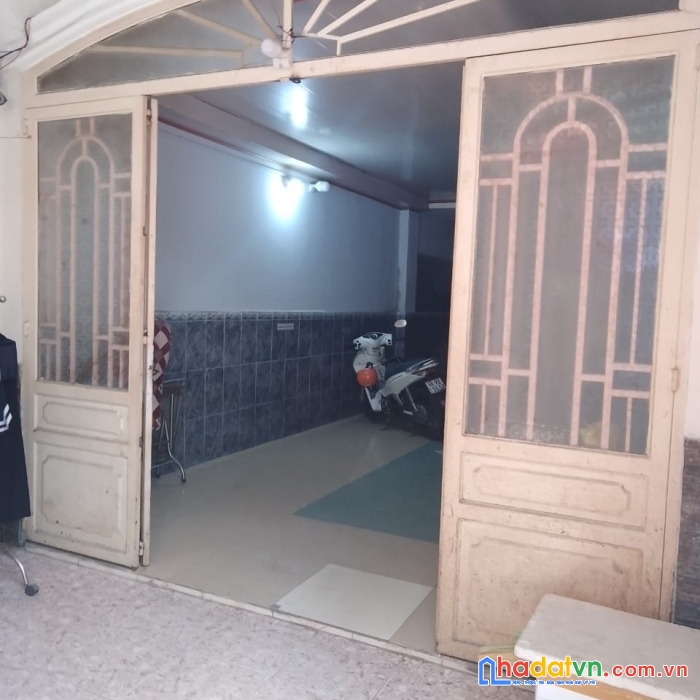 Bán nhà 2/ đoàn văn bơ, q4, hcm. 
giá: 5,7 tỷ . dt: 73 m2 (5*14 nở hậu)