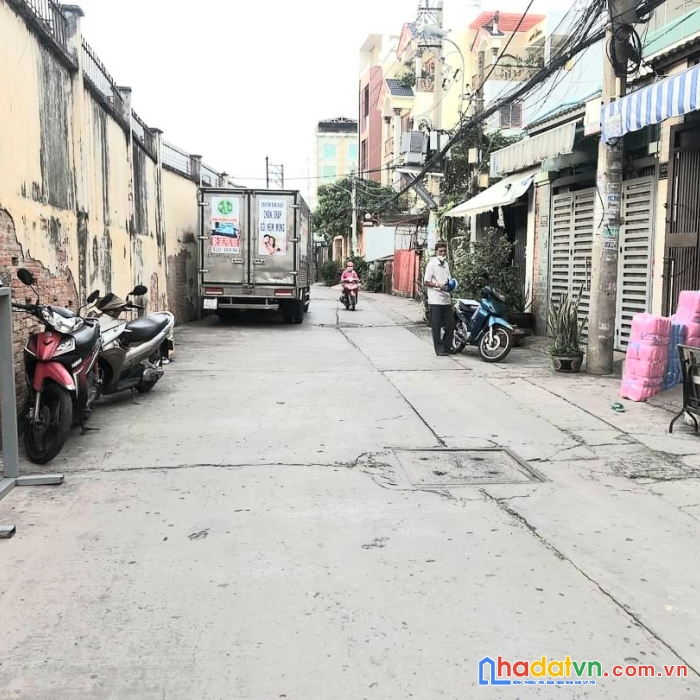 Bán nhà hẻm xe tải đỗ cửa, 3 tầng, lê văn quới, 62m2, bình tân, nhỉnh 5 tỷ