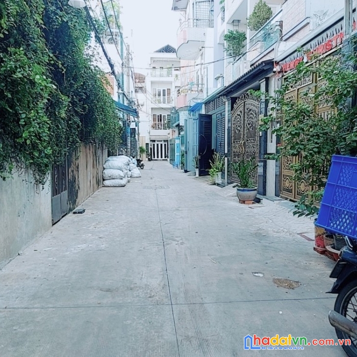 Bán nhà dài 20m, dt 74m2 ngay trường chinh, tân bình. chỉ 6.7 tỷ.