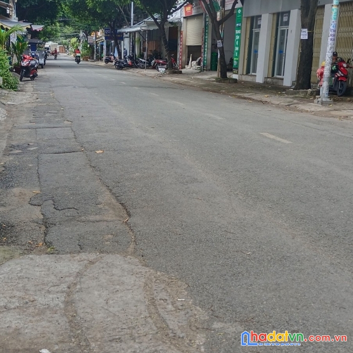 Bán nhà mặt tiền đường dương văn dương, quận tân phú, 60m2, 9.7 tỷ