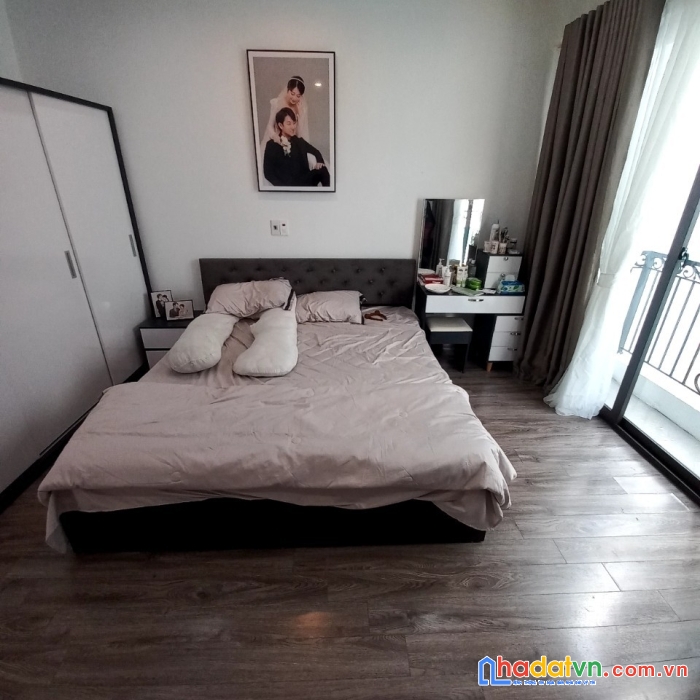 Bán nhà gấp hoàng hoa thám 138m2, 3 tầng, mt 7,5m, giá 13,5 tỷ.