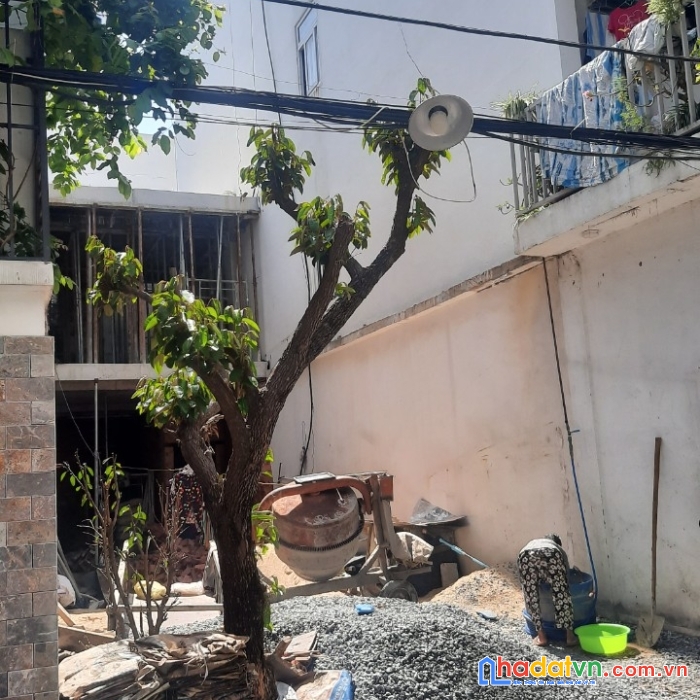 Bán lô đất đường lê hữu trác, 95m2, giá 4tyx trung học.