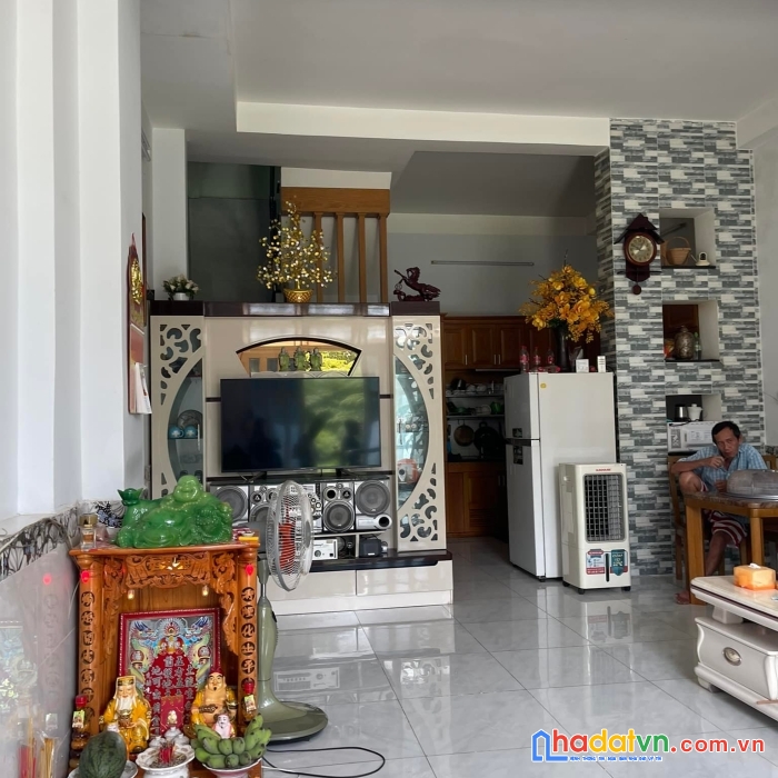 Bán nhà ngay chợ hiệp bình - hẻm xe hơi - 4 tầng 112m2 chỉ 10.5 tỷ