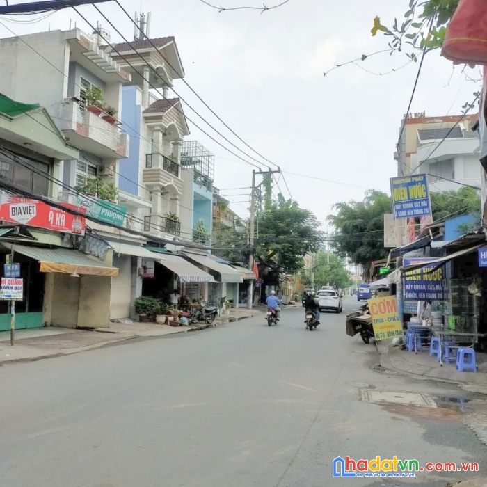 Bán nhà mặt tiền kinh doanh, đường 12m 5phút ra aeon tân phú, 3tầng, 74.5m2, nhỉnh 8tỷ.