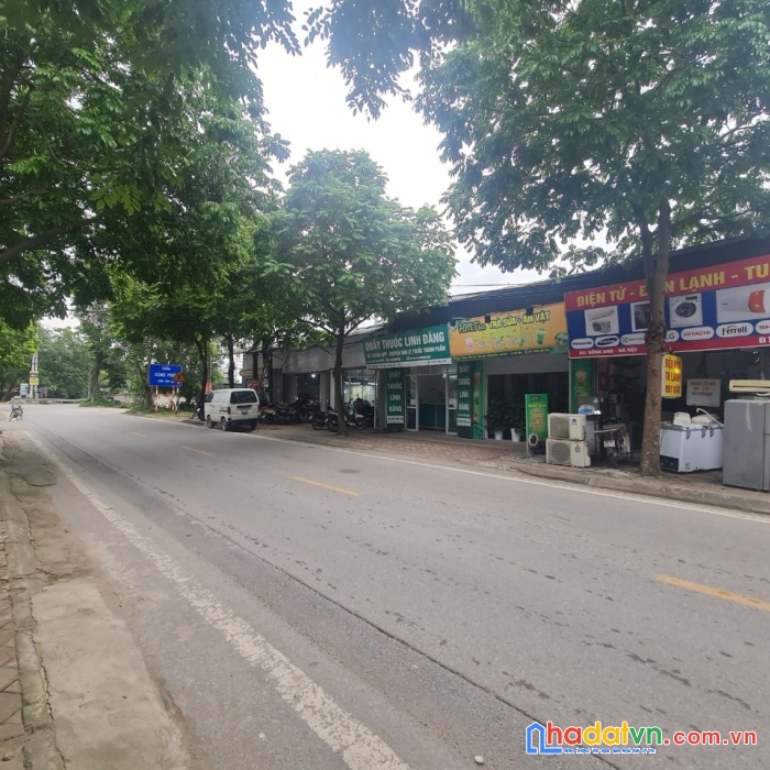 Đất mặt phố vân trì kinh đoanh sầm uất, 72m2 vỉa hè 3m, giá chỉ 67tr/1m2